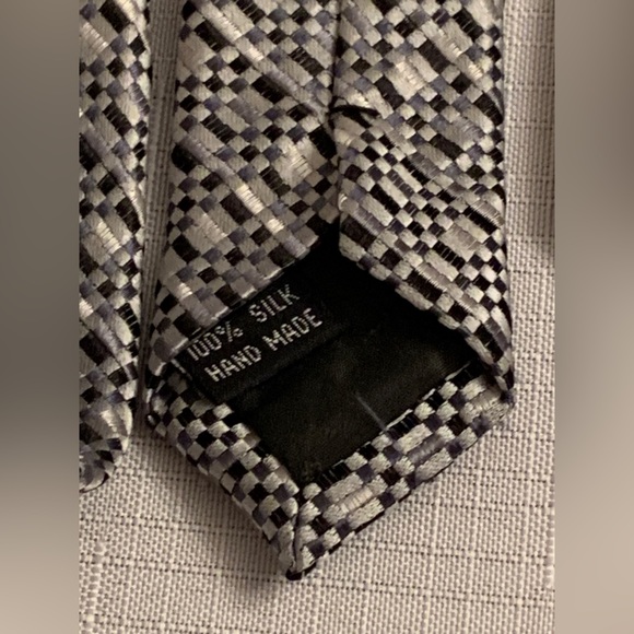 Men's 3 pieces Gift Box Set - Tie, Pocket square and Cufflinks - Picture 4 of 8